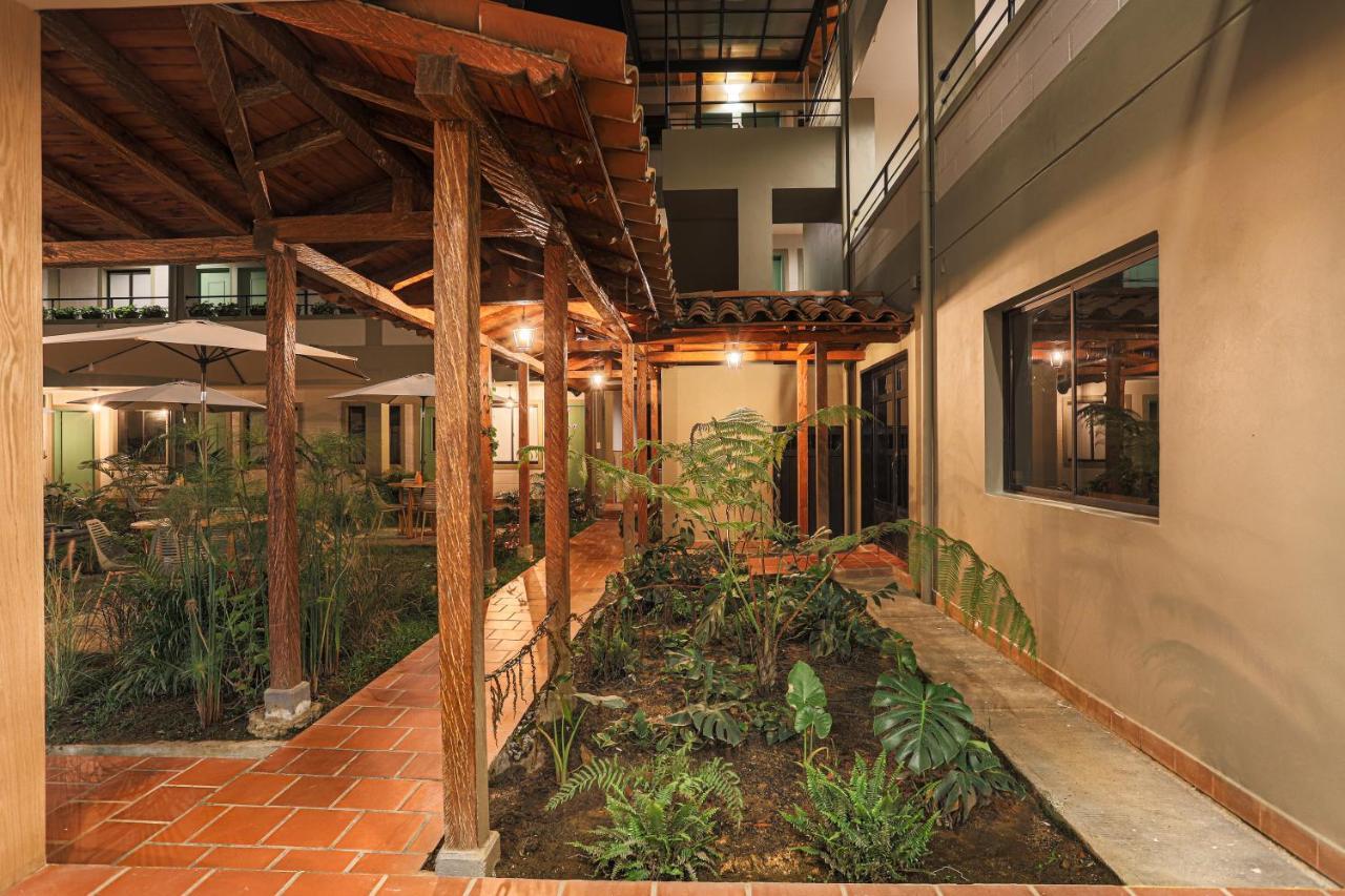 Soy Local Guatape Hotel Exterior photo