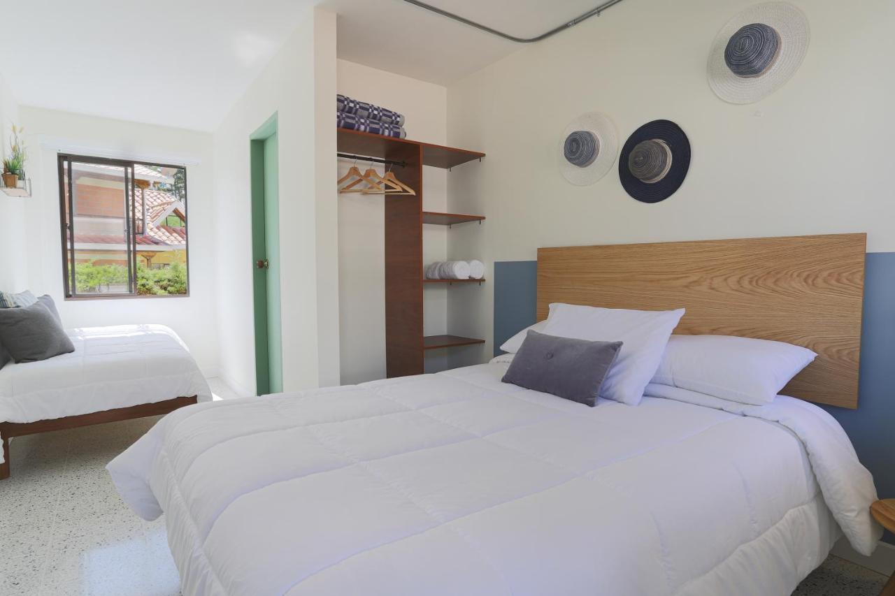 Soy Local Guatape Hotel Exterior photo